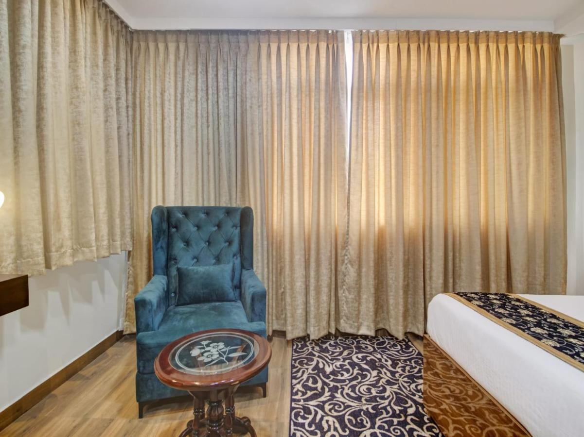 The Superb Hotel Pvt Ltd Hyderabad Exterior foto